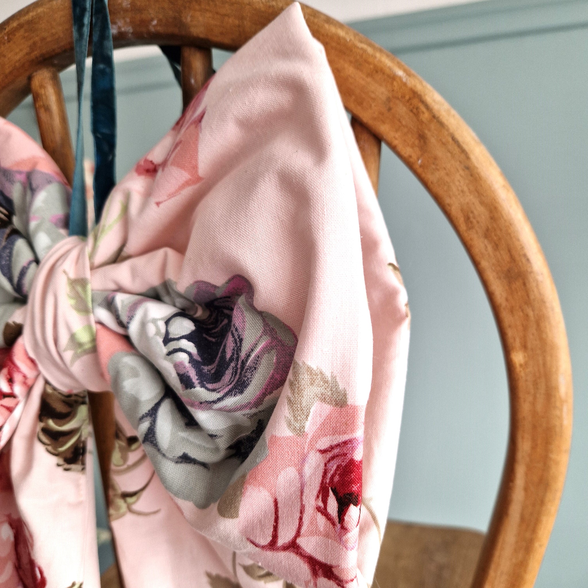 Large Fabric Bow -  Vintage Sanderson Rose Print
