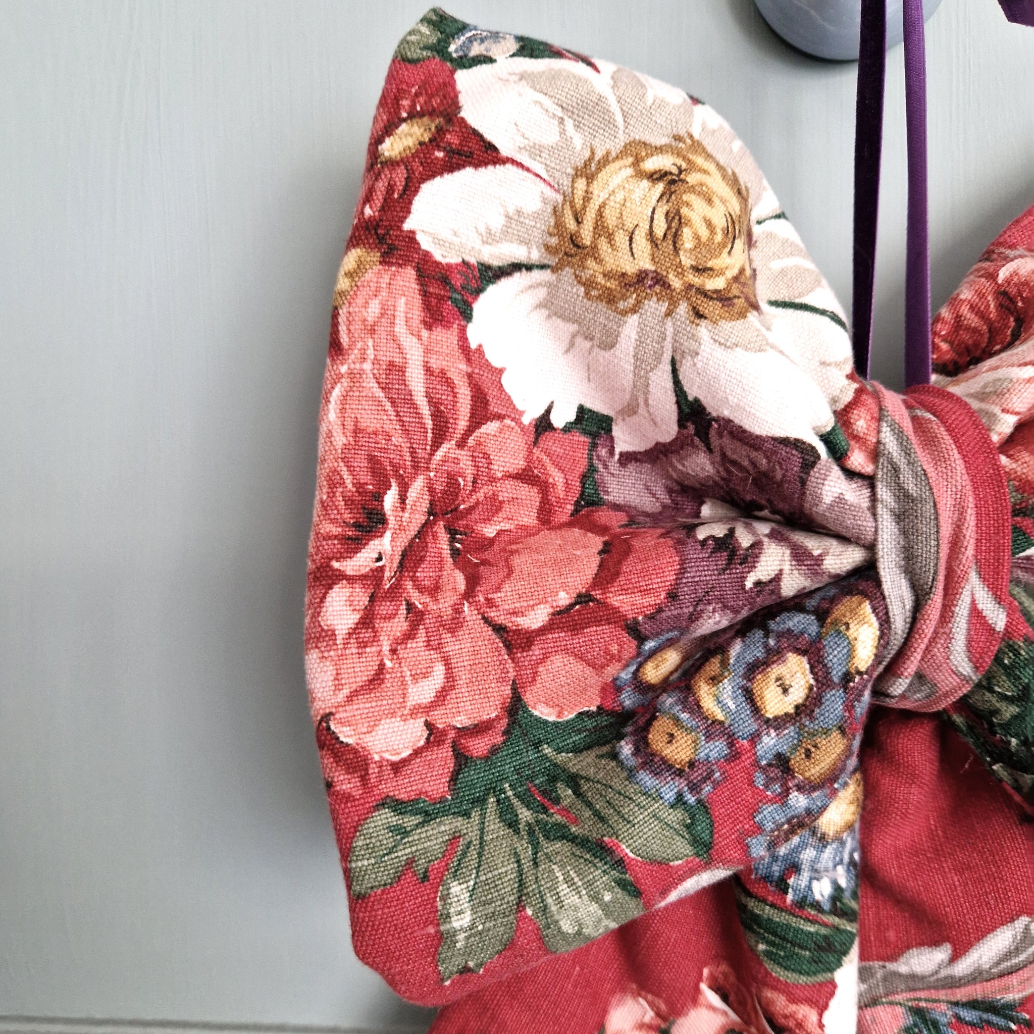 Large Fabric Bow -  Vintage Sanderson 'Bovney' Florals