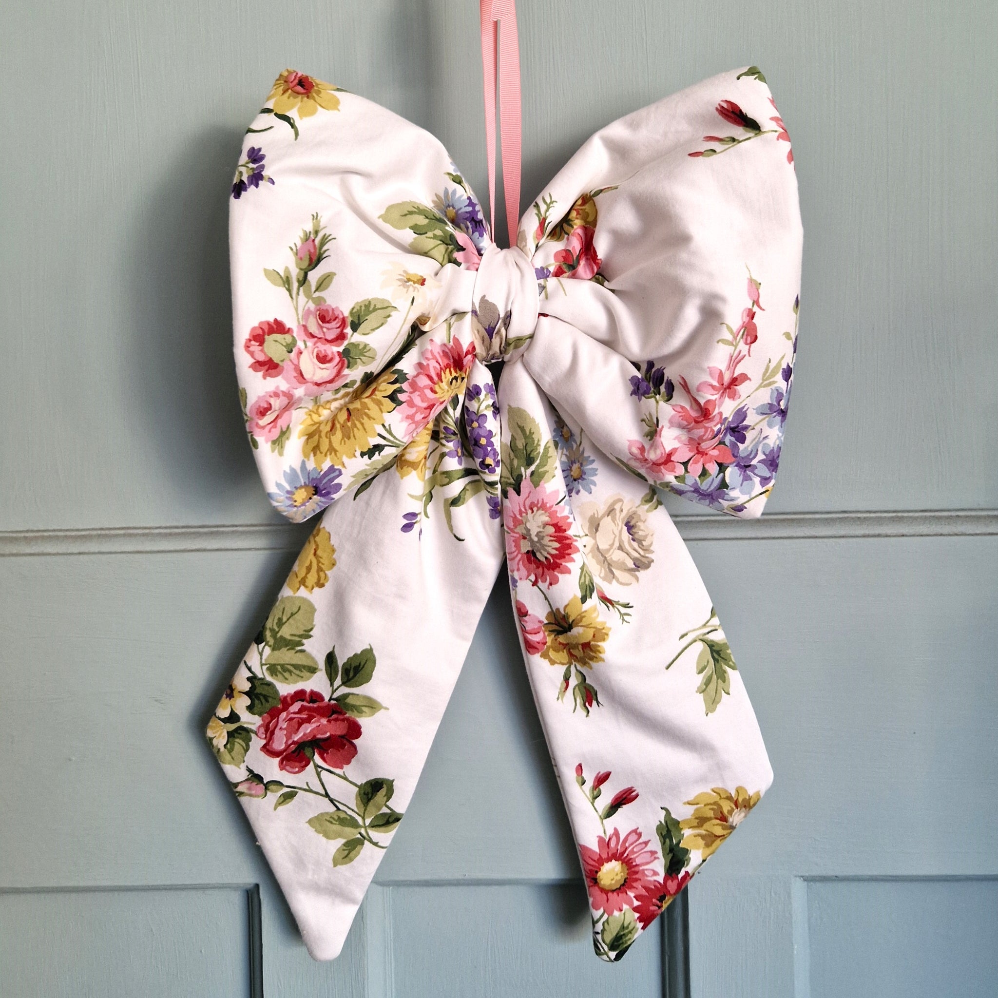 Large Fabric Bow -  Vintage Sanderson 'Anastasia' Fabric