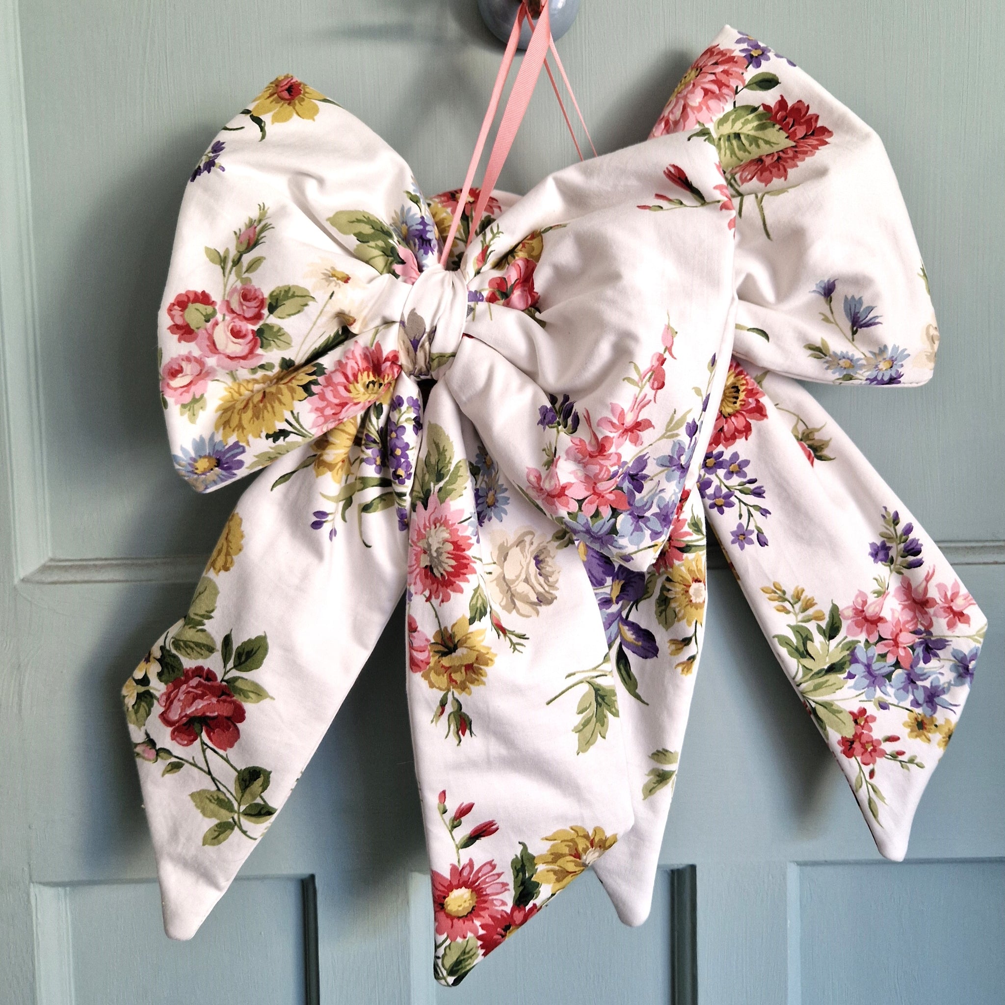 Large Fabric Bow -  Vintage Sanderson 'Anastasia' Fabric