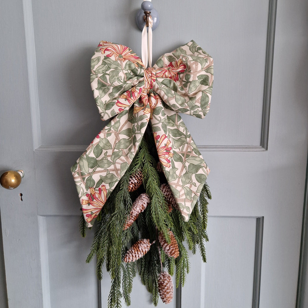 William Morris Large Fabric Bow - Honeysuckle