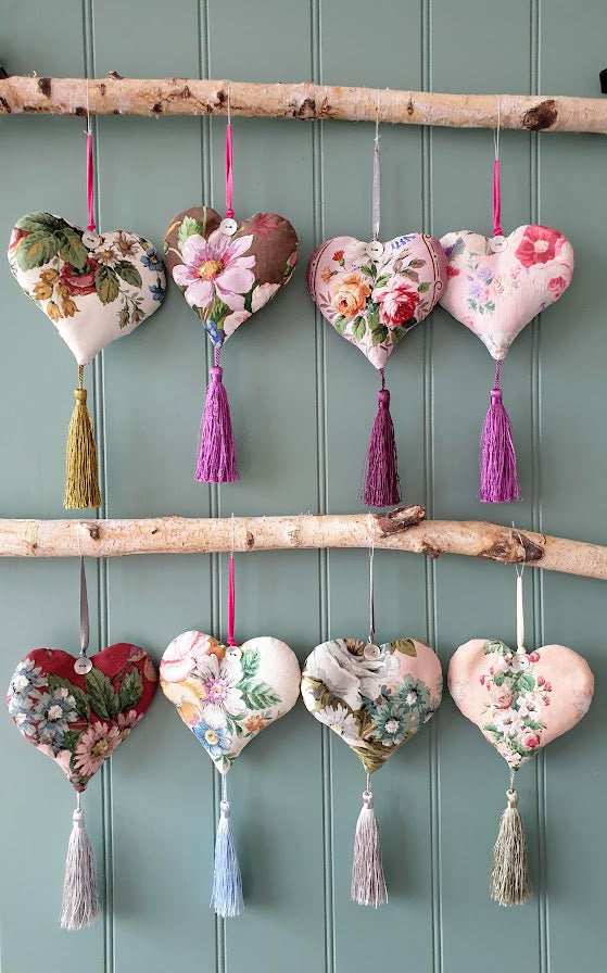 Lavender Vintage Floral Tassel heart - H